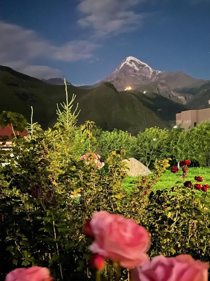 Piligrim Kazbegi Hotel Kültér fotó
